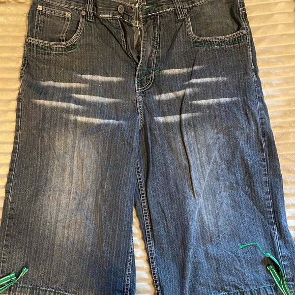 DJ Mack Skater Style Denim Capri Shorts - Picture 1 of 3